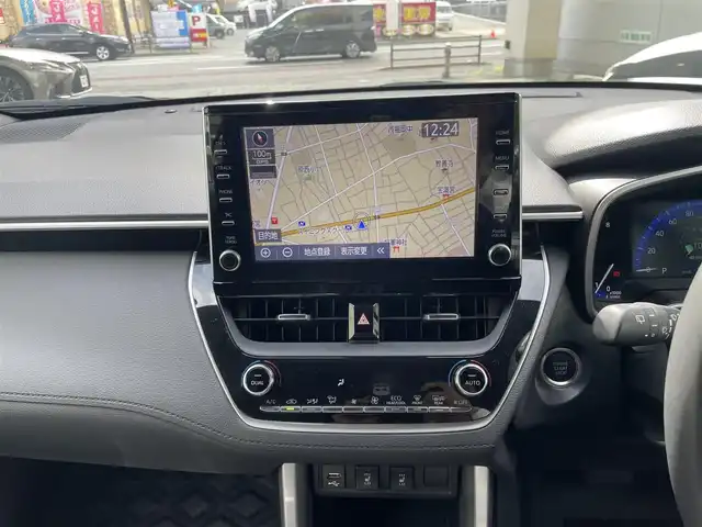 トヨタ カローラ クロス Z 福岡県 2022(令4)年 3.2万km アティチュードブラックマイカ ワンオーナー/純正ナビ/（AM/FM/USB/ミラーキャスト/Bluetooth）/横滑り防止/クルーズコントロール追従あり/レーンキープ/ハンズフリー/オートマチックハイビーム/オートホールド/パワーバックドア/パワーシート（運転席）/シートヒーター（運転席/助手席）/アラウンドビューモニター/ビルドインETC/純正アルミホイール/社外フロアマット/オートライト/フォグランプ/電格ミラー/保証書/取扱説明書/スペアキー×１