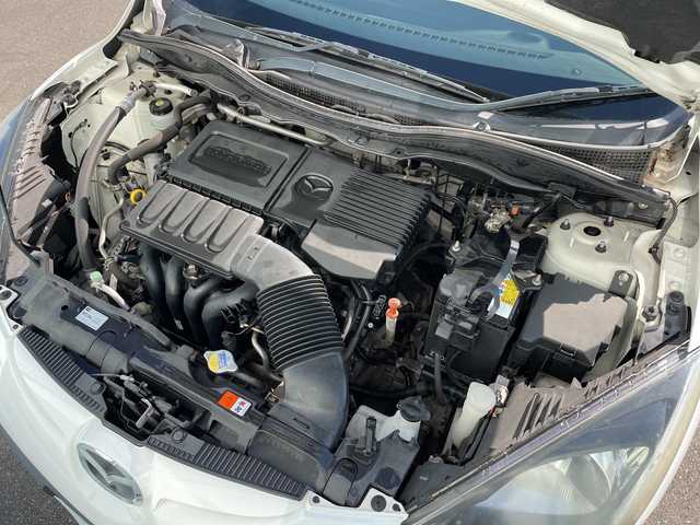 マツダ デミオ 13C 神奈川県 2012(平24)年 8.5万km アークティックホワイト カーオーディオ（CD/AUX）/リモコンキー　/ドアバイザー　/ハロゲンヘッドライト　/純正フロアマット　/リモコンキー　/ABS　/Wエアバック　/保証書　/取扱説明書　/記録簿　/パワーステアリング　/パワーウィンドウ