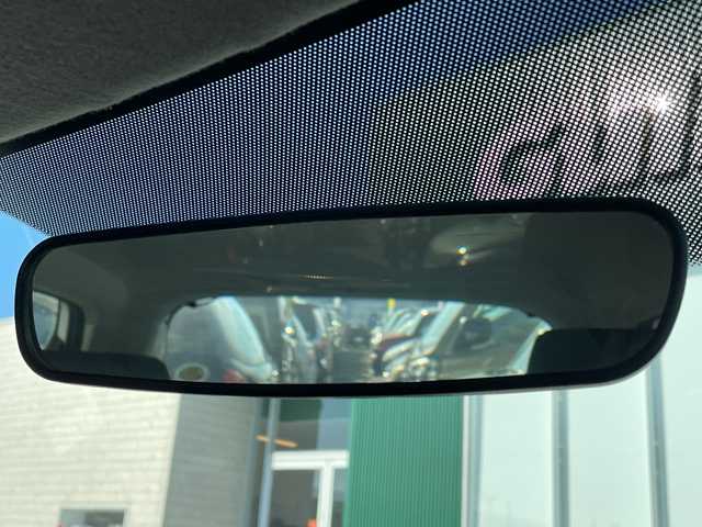 マツダ デミオ 13C 神奈川県 2012(平24)年 8.5万km アークティックホワイト カーオーディオ（CD/AUX）/リモコンキー　/ドアバイザー　/ハロゲンヘッドライト　/純正フロアマット　/リモコンキー　/ABS　/Wエアバック　/保証書　/取扱説明書　/記録簿　/パワーステアリング　/パワーウィンドウ