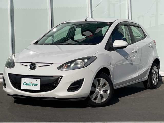 マツダ デミオ 13C 神奈川県 2012(平24)年 8.5万km アークティックホワイト カーオーディオ（CD/AUX）/リモコンキー　/ドアバイザー　/ハロゲンヘッドライト　/純正フロアマット　/リモコンキー　/ABS　/Wエアバック　/保証書　/取扱説明書　/記録簿　/パワーステアリング　/パワーウィンドウ