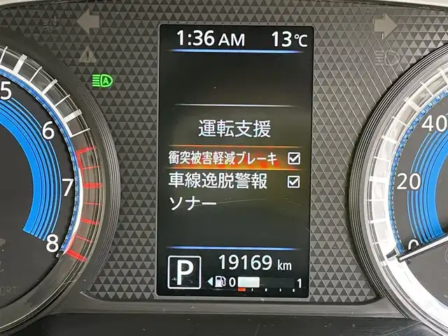 車両画像11