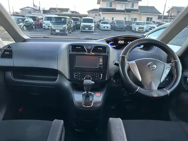 日産 セレナ