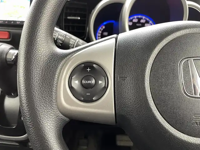 ホンダ Ｎ ＢＯＸ カスタム G 熊本県 2013(平25)年 9.2万km プレミアムダイナミックブルーパール 社外ナビAVN-VO2（ＣＤ・ＤＶＤ・フルセグ・ＢＴ・ＳＤ）/バックカメラ　/前後ドライブレコーダー　/片側パワースライドドア　/衝突軽減ブレーキ　/横滑り防止　/アイドリングストップ　/純正フロアマット/純正１４インチAW/オートライト　/ＬＥＤヘッドライト/スマートキー/プッシュスタート/保証書/取扱説明書