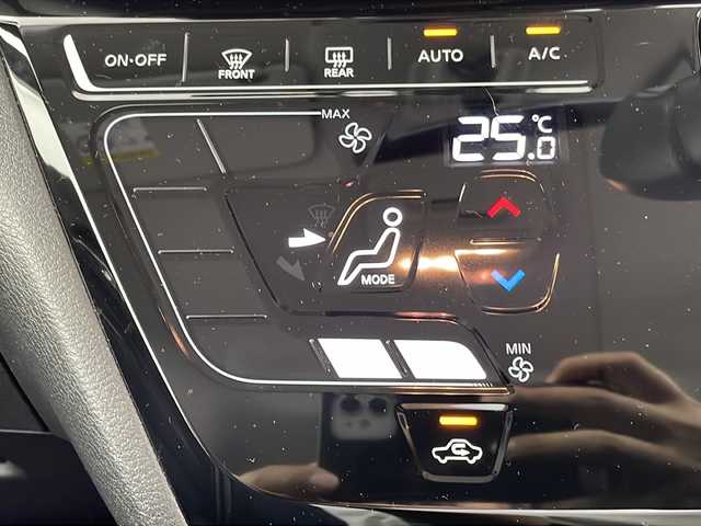 日産 ルークス ハイウェイスター Gターボ 愛知県 2023(令5)年 2.1万km ホワイトパール /禁煙車・ワンオーナー車//純正ナビ【MM222D-Le】//フルセグTV・Bluetooth//インテリジェントアラウンドビューモニター(移動物検知)//ETC・ドライブレコーダー//助手席側ハンズフリーオートスライドドア//純正15インチアルミホイール//LEDヘッドライト//インテリジェントオートライト//ハイビームアシスト//インテリジェントエマージェンシーブレーキ//踏み間違い衝突防止アシスト//インテリジェントLI(車線逸脱防止支援システム)//車線逸脱防止警報//インテリジェントFCW(前方衝突予測警報)//インテリジェントDA(ふらつき警報)//標識検知//先行車発進お知らせ//フロント&バックソナー//アイドリングストップ//ヒルスタートアシスト//横滑り防止//イモビライザー//トリコットシート//ベンチシート//革巻きステアリング//ステアリングスイッチ//プッシュスタート//プラズマクラスター技術搭載リヤシーリングファン//後席パーソナルテーブル(折りたたみ格納式)//純正フロアマット//リヤロールサンシェード//純正バイザー//電動格納ミラーウィンカー//フロントフォグランプ//スペアキー1本//新車保証書/取扱説明書//ナビ説明書