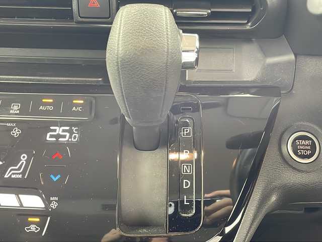 日産 ルークス ハイウェイスター Gターボ 愛知県 2023(令5)年 2.1万km ホワイトパール /禁煙車・ワンオーナー車//純正ナビ【MM222D-Le】//フルセグTV・Bluetooth//インテリジェントアラウンドビューモニター(移動物検知)//ETC・ドライブレコーダー//助手席側ハンズフリーオートスライドドア//純正15インチアルミホイール//LEDヘッドライト//インテリジェントオートライト//ハイビームアシスト//インテリジェントエマージェンシーブレーキ//踏み間違い衝突防止アシスト//インテリジェントLI(車線逸脱防止支援システム)//車線逸脱防止警報//インテリジェントFCW(前方衝突予測警報)//インテリジェントDA(ふらつき警報)//標識検知//先行車発進お知らせ//フロント&バックソナー//アイドリングストップ//ヒルスタートアシスト//横滑り防止//イモビライザー//トリコットシート//ベンチシート//革巻きステアリング//ステアリングスイッチ//プッシュスタート//プラズマクラスター技術搭載リヤシーリングファン//後席パーソナルテーブル(折りたたみ格納式)//純正フロアマット//リヤロールサンシェード//純正バイザー//電動格納ミラーウィンカー//フロントフォグランプ//スペアキー1本//新車保証書/取扱説明書//ナビ説明書