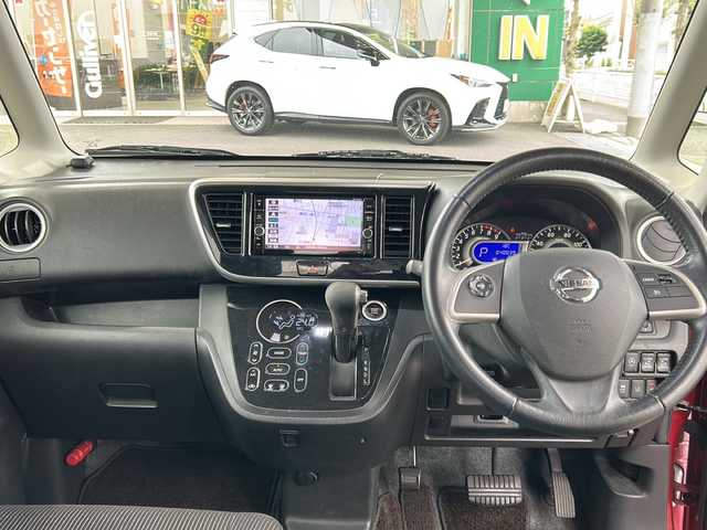 日産 デイズ ルークス ハイウェイスター Gターボ 東京都 2019(平31)年 4万km スパークリングレッド/ブラック 純正メモリナビ/【フルセグ・DVD再生可・CD・Bluetooth】/バックカメラ/アラウンドビューカメラ/ETC/両側パワースライドドア/インテリジェントエマージェンシーブレーキ/踏み間違い衝突防止アシスト/車線逸脱警報/横滑り防止機能/クルーズコントロール/アイドリングストップ/電動格納ミラー/ウィンカーミラー/ステアリングスイッチ/プッシュスタート/スマートキー/スペアキーあり/純正フロアマット/純正ドアバイザー/新車保証書/取扱説明書