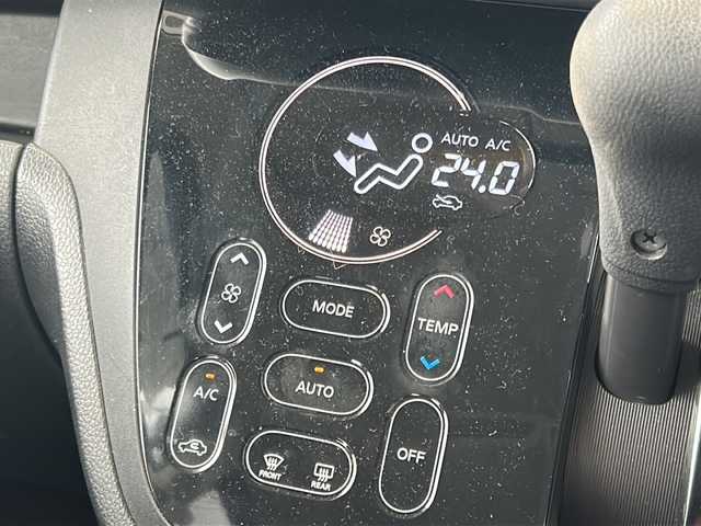 日産 デイズ ルークス ハイウェイスター Gターボ 東京都 2019(平31)年 4万km スパークリングレッド/ブラック 純正メモリナビ/【フルセグ・DVD再生可・CD・Bluetooth】/バックカメラ/アラウンドビューカメラ/ETC/両側パワースライドドア/インテリジェントエマージェンシーブレーキ/踏み間違い衝突防止アシスト/車線逸脱警報/横滑り防止機能/クルーズコントロール/アイドリングストップ/電動格納ミラー/ウィンカーミラー/ステアリングスイッチ/プッシュスタート/スマートキー/スペアキーあり/純正フロアマット/純正ドアバイザー/新車保証書/取扱説明書