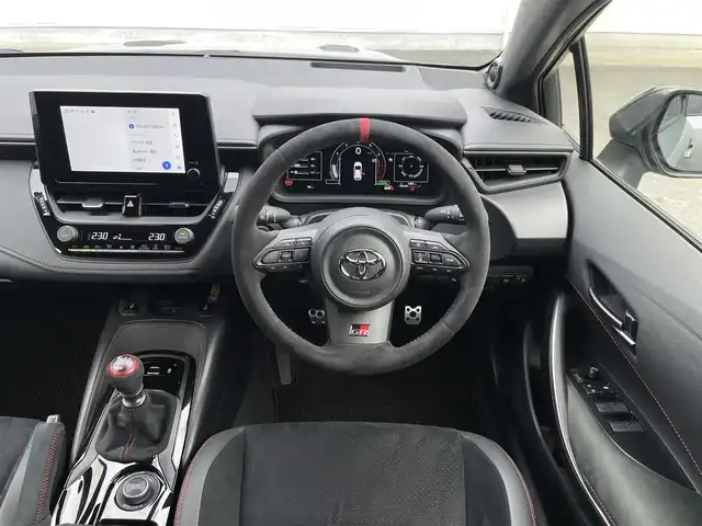 トヨタ ＧＲカローラ RZ 千葉県 2025(令7)年 0.1千km グレーＭ ワンオーナー/後期モデル/ボディーカラー：プレシャスメタル（カラーコード：1L5)/登録時走行距離90km/6速MT/トヨタセーフティセンス/　・プリクラッシュセーフティ/　・レーントレーシングアシスト(LTA)/　・レーダークルーズ（ACC）/　・オートハイビーム(AHB)/　・ロードサインアシスト(RSA)/　・プロアクティブドライビングアシスト(PDA)/　・発進遅れ告知機能(TMN)/　・ブラインドスポットモニター(BSM)/LEDヘッドライト/サブラジエーター（メーカーオプション）/カーボンルーフ/ディスプレイオーディオPlus（8インチHDディスプレイ）/　・ナビ/フルセグTV/BlueTooth//　・AppleCarPlay/AndroidAuto/Miracast対応/JBLスピーカー/ワイヤレスチャージ（置くだけ充電）/ETC2.0/D/N席シートヒーター（Hi/Lo切り替え式）/取説/保証書/スペアキー