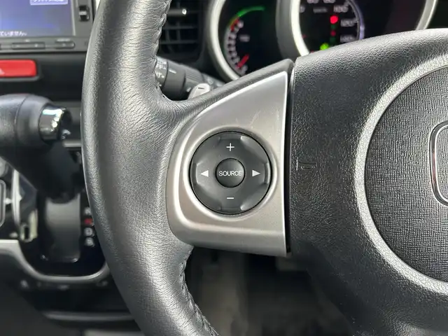 ホンダ Ｎ ＢＯＸ G ターボ SSパッケージ 滋賀県 2016(平28)年 7.6万km ブリティッシュグリーンP 純正ナビ/（AM/FM/CD/DVD/Bluetooth/TVフルセグ/iPod/SD/）/両側パワースライドドア/バックカメラ/ビルトインETC/シートヒーターD/N/前後ドライブレコーダー/夏タイヤ積込み/横滑り防止装置/オートライト/ステアリングスイッチ/スマートキー/プッシュスタート/スペアキー/オートエアコン/パドルシフト/ドアバイザー/純正フロアマット/ECON/後席サンバイザー/電動格納ミラー