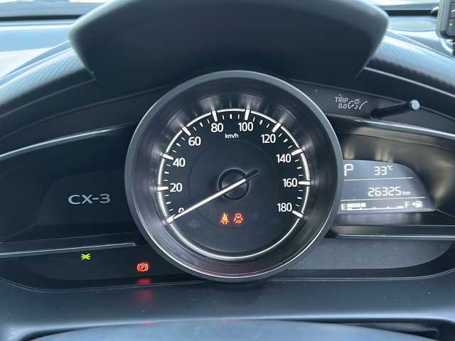 マツダ ＣＸ－３ 15S 石川県 2023(令5)年 2.7万km ジェットブラックマイカ ワンオーナー　/純正メモリナビ/（Ｂｌｕｅｔｏｏｔ／ＣＤ／ＤＶＤ／フルセグＴＶ／ＡＭ／ＦＭ）　/ＥＴＣ　/前後ドライブレコーダー　/バックカメラ　　/アイドリングストップ　/純正アルミホイール　/LEDライト　/オートライト/スマートキー/プッシュスタート/純正フロアマット