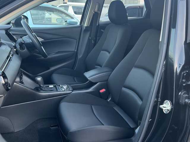 マツダ ＣＸ－３ 15S 石川県 2023(令5)年 2.7万km ジェットブラックマイカ ワンオーナー　/純正メモリナビ/（Ｂｌｕｅｔｏｏｔ／ＣＤ／ＤＶＤ／フルセグＴＶ／ＡＭ／ＦＭ）　/ＥＴＣ　/前後ドライブレコーダー　/バックカメラ　　/アイドリングストップ　/純正アルミホイール　/LEDライト　/オートライト/スマートキー/プッシュスタート/純正フロアマット