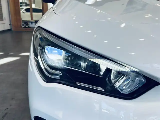 メルセデス・ベンツ ＣＬＡ２００ｄ Sブレーク AMGライン 大阪府 2020(令2)年 5.2万km ポーラホワイト パノラマスライディングルーフ/純正ナビ（Bluetooth・全方位カメラ・Cタイプ入力端子）/開口部横バー付きブラックメッシュエアロバンパー/置くだけ充電/PRE-SAFEサウンド/アダクティブパーキングアシスト/アテンションアシスト/アダクティブステアリングアシスト/レーンチェンジアシスト/アダクティブブレーキアシスト/ブラインドスポットアシスト/アダクティブキーピングアシスト/パワーシート・シートヒーター（運転席・助手席）/アダクティブディスタンスアシストディストロニック/ETC2.0/ナビゲーションパッケージ/緊急回避補助システム