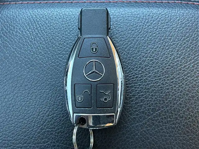 メルセデス・ベンツ ＣＬＡ１８０ AMG スタイル 鹿児島県 2019(平31)年 8万km 白 禁煙車/純正ナビ/AMGプレミアムパッケージ/パノラミックスライディングゲルー/キーレスゴー/レーダーセフティパッケージ/バックカメラ
