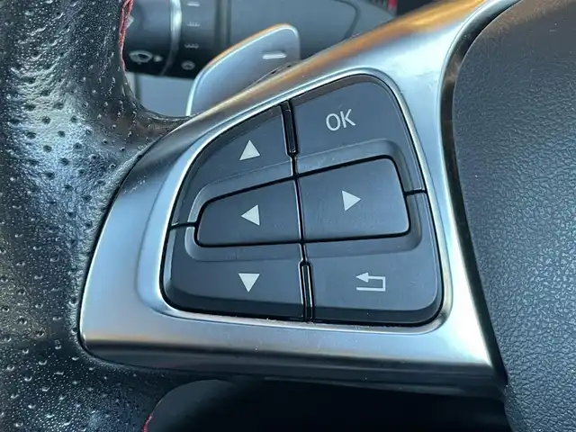 メルセデス・ベンツ ＣＬＡ１８０ AMG スタイル 鹿児島県 2019(平31)年 8万km 白 禁煙車/純正ナビ/AMGプレミアムパッケージ/パノラミックスライディングゲルー/キーレスゴー/レーダーセフティパッケージ/バックカメラ