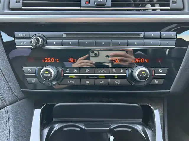 ＢＭＷ ６４０ｉ グランクーペ Mスポーツ 宮城県 2017(平29)年 8.1万km サファイアブラックP サンルーフ/純正OP20インチアルミホイール/＝＝＝/インテリジェントセイフティ/衝突警告/ブレーキ機能付き衝突警告/レーンチェンジウォーニング/レーンディパーチャーウォーニング/アクティブクルーズコントロール/コーナーセンサー/ヘッドアップディスプレイ/純正ナビ/・Bluetooth/・フルセグテレビ/・バックカメラ/・CD/DVD/・AUX/ETC/ドライブレコーダー/本革巻きステアリング/ステアリングスイッチ/パドルシフト/レザーシート/シートヒーター/パワーシート/電動パーキングブレーキ/LEDヘッドランプ/オートライト/ドライブモードセレクター/プッシュスタート/スペアキー/W/サイド/カーテンエアバッグ/取扱説明書/保証書