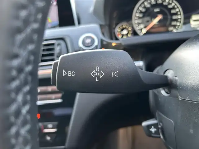 ＢＭＷ ６４０ｉ グランクーペ Mスポーツ 宮城県 2017(平29)年 8.1万km サファイアブラックP サンルーフ/純正OP20インチアルミホイール/＝＝＝/インテリジェントセイフティ/衝突警告/ブレーキ機能付き衝突警告/レーンチェンジウォーニング/レーンディパーチャーウォーニング/アクティブクルーズコントロール/コーナーセンサー/ヘッドアップディスプレイ/純正ナビ/・Bluetooth/・フルセグテレビ/・バックカメラ/・CD/DVD/・AUX/ETC/ドライブレコーダー/本革巻きステアリング/ステアリングスイッチ/パドルシフト/レザーシート/シートヒーター/パワーシート/電動パーキングブレーキ/LEDヘッドランプ/オートライト/ドライブモードセレクター/プッシュスタート/スペアキー/W/サイド/カーテンエアバッグ/取扱説明書/保証書