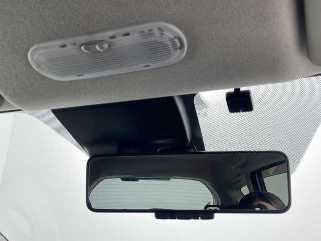 日産 ノート e－パワー X シーギア 道央・札幌 2017(平29)年 12.8万km パール ・ワンオーナー/・純正ナビ&V|CD&DVD&BT&SD&USB&iPod/・バックカメラ/・全方位カメラ/・レーダークルーズコントロール/・衝突被害軽減ブレーキ/・横滑り防止装置/・車線逸脱警報/・ステアリングスイッチ/・純正フロアマット/・電動格納ミラー/・プッシュスタート/・LEDヘッドライト/・オートライト/・スマートキー/・保証書/・取扱説明書