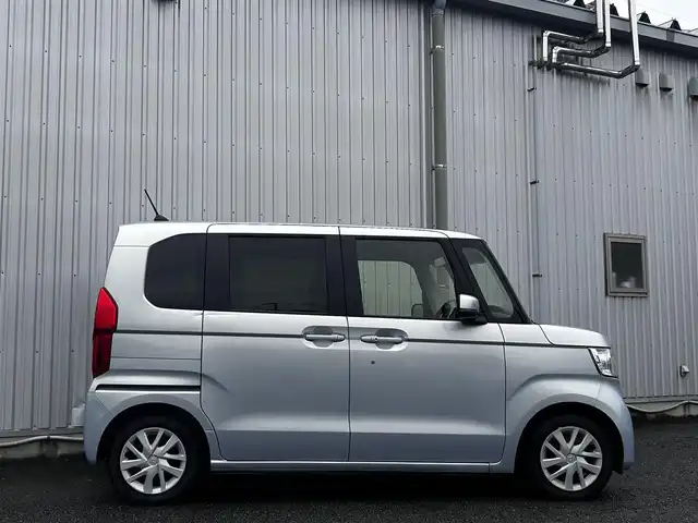 ホンダ Ｎ ＢＯＸ G L ホンダセンシング 静岡県 2018(平30)年 1.3万km モーニングミストブルーM ユーザー買取車両/社外SDナビ（WX-171C）/[AM/FM/TV/CD]/純性14インチAW/純性LEDヘッドライト/エンジンスタートボタン/バックカメラ/USB入力端子/ETC/スマートキー/スペアキー×１/ベンチシート/片側パワースライドドア/横滑り防止装置/レーンアシスト/衝突被害軽減システム/クルーズコントロール/保証書/取扱説明書