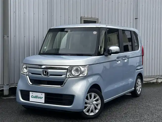 ホンダ Ｎ ＢＯＸ G L ホンダセンシング 静岡県 2018(平30)年 1.3万km モーニングミストブルーM ユーザー買取車両/社外SDナビ（WX-171C）/[AM/FM/TV/CD]/純性14インチAW/純性LEDヘッドライト/エンジンスタートボタン/バックカメラ/USB入力端子/ETC/スマートキー/スペアキー×１/ベンチシート/片側パワースライドドア/横滑り防止装置/レーンアシスト/衝突被害軽減システム/クルーズコントロール/保証書/取扱説明書
