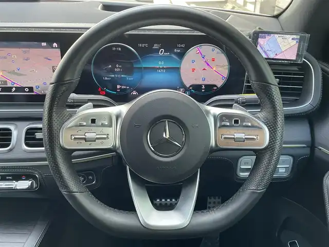 メルセデス・ベンツ Ｍ・ベンツ ＧＬＥ４００ｄ 4MATIC クーペ スポーツ 大阪府 2021(令3)年 1.5万km ダイヤモンドホワイト パノラミックスライディングルーフ/純正HDDナビ/BT/USB/フルセグTV/AppleCarPlay/AndroidAuto/360°カメラ/前後ドラレコ(Y-401di)/レーダー探知機(Z2100)/パーキングアシスト/パドルシフト/アンビエントライト64色/パヒュームアドマイザー/黒革シート/D/N席メモリー付パワーシート/全席シートヒーター/D/N席エアシート/ブルメスターサウンドシステム/D/N席温冷機能付きカップホルダー/ヘッドアップディスプレイ/追従機能付きクルーズコントロール/レーンキープアシスト/ブラインドスポットモニター/ダウンヒルアシストコントロール/前後コーナーセンサー/LEDヘッドライト/オートハイビーム/純正フロアマット/純正21インチAW/純正AW付スタッドレスタイヤ/フットトランクオープナー/スペアキー/ETC2.0