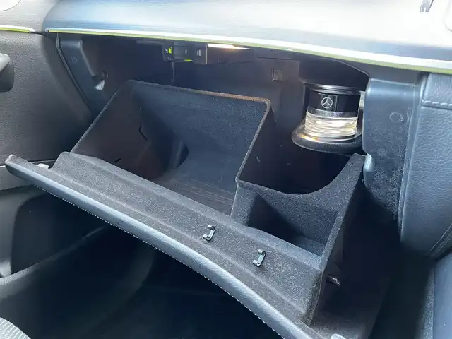 メルセデス・ベンツ Ｍ・ベンツ ＧＬＥ４００ｄ 4MATIC クーペ スポーツ 大阪府 2021(令3)年 1.5万km ダイヤモンドホワイト パノラミックスライディングルーフ/純正HDDナビ/BT/USB/フルセグTV/AppleCarPlay/AndroidAuto/360°カメラ/前後ドラレコ(Y-401di)/レーダー探知機(Z2100)/パーキングアシスト/パドルシフト/アンビエントライト64色/パヒュームアドマイザー/黒革シート/D/N席メモリー付パワーシート/全席シートヒーター/D/N席エアシート/ブルメスターサウンドシステム/D/N席温冷機能付きカップホルダー/ヘッドアップディスプレイ/追従機能付きクルーズコントロール/レーンキープアシスト/ブラインドスポットモニター/ダウンヒルアシストコントロール/前後コーナーセンサー/LEDヘッドライト/オートハイビーム/純正フロアマット/純正21インチAW/純正AW付スタッドレスタイヤ/フットトランクオープナー/スペアキー/ETC2.0