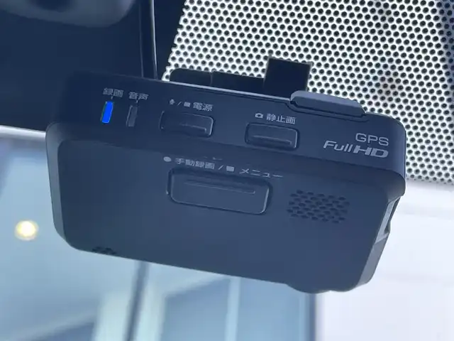 日産 ノート e－パワー ニスモ 香川県 2018(平30)年 5.3万km スーパーブラック 純正SDナビ/→フルセグ/CD/DVD/Bluetooth/全方位カメラ/デジタルインナーミラー/インテリジェントエマージェンシーブレーキ/インテリジェントLI（車線逸脱防止支援システム）/インテリジェントFCW（前方衝突）/VDC（ビークルダイナミクスコントロール）/LEDオートライト/ハイビームアシスト/純正16インチアルミ/純正フロアマット/前方ドライブレコーダー/ETC/レーダー探知機/ステアリングリモコン/プッシュスタート/スマートキー