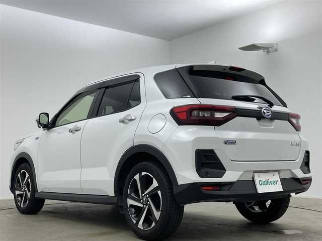 ダイハツ ロッキー プレミアム G HEV 岡山県 2023(令5)年 1.7万km シャイニングホワイトパール 純正9インチナビ/レーダークルーズコントロール/ビルトインＥＴＣ２．０/コーナーセンサー/レーンキープアシスト/シートヒーター/バックカメラ/ＬＥＤヘッドライト/ステアリングスイッチ/踏み間違い防止/オートハイビーム/オートライト/スペアキー