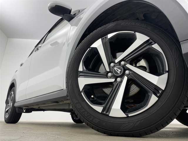 ダイハツ ロッキー プレミアム G HEV 岡山県 2023(令5)年 1.7万km シャイニングホワイトパール 純正9インチナビ/レーダークルーズコントロール/ビルトインＥＴＣ２．０/コーナーセンサー/レーンキープアシスト/シートヒーター/バックカメラ/ＬＥＤヘッドライト/ステアリングスイッチ/踏み間違い防止/オートハイビーム/オートライト/スペアキー