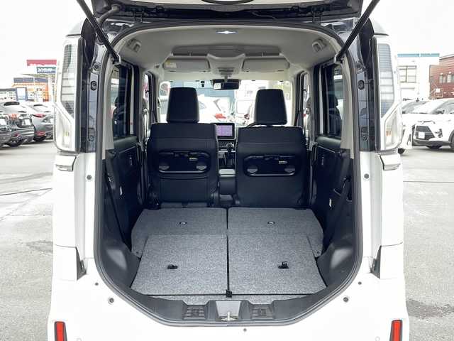 スズキ スペーシア カスタム HYBRID XS ターボ 道北・旭川 2022(令4)年 2.4万km ピュアホワイトパール/ブラック2トーン ・4WD/・禁煙車/・社外8型ナビ　AVIC-CL912/BT/フルセグ/DVD/AUX/HDMI/・両側パワースライドドア/・前席シートヒーター/・全方位モニター/・前後ドライブレコーダー/・エンジンスターター////スズキセーフティサポート////・デュアルカメラブレーキサポート/・誤発進抑制機能/・車線逸脱警報/・ふらつき警報/・先行車発進お知らせ機能/・ハイビームアシスト/・アダプティブクルーズコントロール/・標識認識機能/・後退時ブレーキサポート/・後方誤発進抑制機能/・リアパーキングセンサー/・純正ドアバイザー/・電動格納ミラー/・セカンドテーブル/・保証書/・取扱説明書