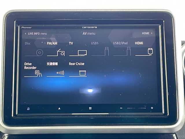 スズキ スペーシア カスタム HYBRID XS ターボ 道北・旭川 2022(令4)年 2.4万km ピュアホワイトパール/ブラック2トーン ・4WD/・禁煙車/・社外8型ナビ　AVIC-CL912/BT/フルセグ/DVD/AUX/HDMI/・両側パワースライドドア/・前席シートヒーター/・全方位モニター/・前後ドライブレコーダー/・エンジンスターター////スズキセーフティサポート////・デュアルカメラブレーキサポート/・誤発進抑制機能/・車線逸脱警報/・ふらつき警報/・先行車発進お知らせ機能/・ハイビームアシスト/・アダプティブクルーズコントロール/・標識認識機能/・後退時ブレーキサポート/・後方誤発進抑制機能/・リアパーキングセンサー/・純正ドアバイザー/・電動格納ミラー/・セカンドテーブル/・保証書/・取扱説明書