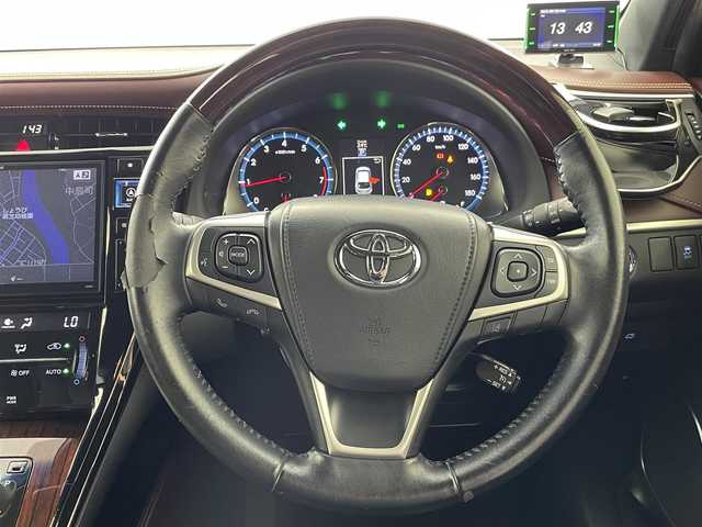 トヨタ ハリアー プレミアム 群馬県 2017(平29)年 7万km ブラック アルパイン９型ナビ　バックカメラ　クルーズコントロール　横滑り防止装置　オートライト　ＬＥＤヘッドライト　フォグ　パワーシート　ＥＴＣ　純正アルミホイール　電動リアゲート　スマートキー　禁煙車