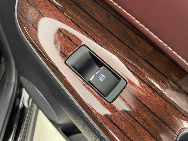 トヨタ ハリアー プレミアム 群馬県 2017(平29)年 7万km ブラック アルパイン９型ナビ　バックカメラ　クルーズコントロール　横滑り防止装置　オートライト　ＬＥＤヘッドライト　フォグ　パワーシート　ＥＴＣ　純正アルミホイール　電動リアゲート　スマートキー　禁煙車