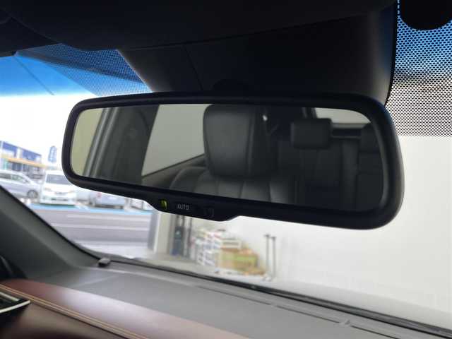 トヨタ ハリアー プレミアム 群馬県 2017(平29)年 7万km ブラック アルパイン９型ナビ　バックカメラ　クルーズコントロール　横滑り防止装置　オートライト　ＬＥＤヘッドライト　フォグ　パワーシート　ＥＴＣ　純正アルミホイール　電動リアゲート　スマートキー　禁煙車