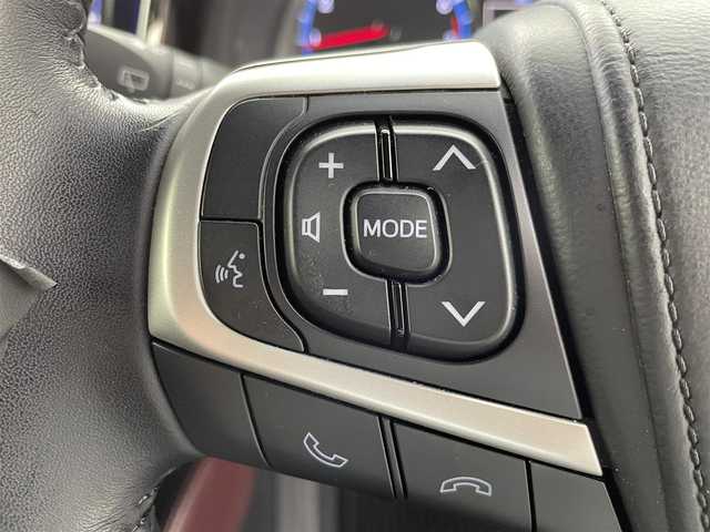 トヨタ ハリアー プレミアム 群馬県 2017(平29)年 7万km ブラック アルパイン９型ナビ　バックカメラ　クルーズコントロール　横滑り防止装置　オートライト　ＬＥＤヘッドライト　フォグ　パワーシート　ＥＴＣ　純正アルミホイール　電動リアゲート　スマートキー　禁煙車