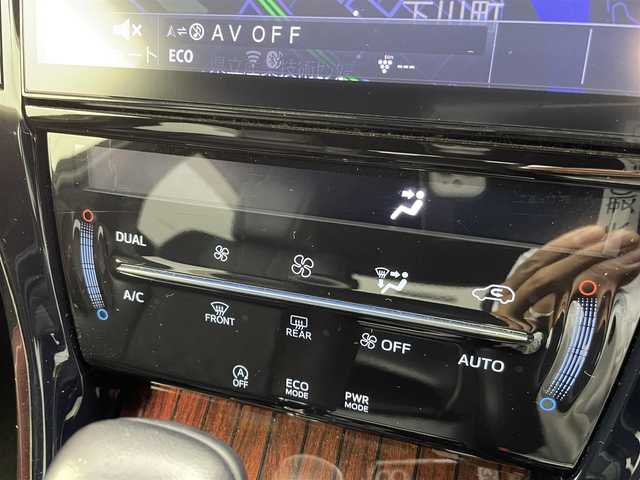 トヨタ ハリアー プレミアム 群馬県 2017(平29)年 7万km ブラック アルパイン９型ナビ　バックカメラ　クルーズコントロール　横滑り防止装置　オートライト　ＬＥＤヘッドライト　フォグ　パワーシート　ＥＴＣ　純正アルミホイール　電動リアゲート　スマートキー　禁煙車