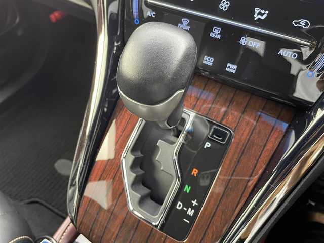 トヨタ ハリアー プレミアム 群馬県 2017(平29)年 7万km ブラック アルパイン９型ナビ　バックカメラ　クルーズコントロール　横滑り防止装置　オートライト　ＬＥＤヘッドライト　フォグ　パワーシート　ＥＴＣ　純正アルミホイール　電動リアゲート　スマートキー　禁煙車