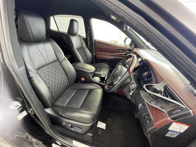 トヨタ ハリアー プレミアム 群馬県 2017(平29)年 7万km ブラック アルパイン９型ナビ　バックカメラ　クルーズコントロール　横滑り防止装置　オートライト　ＬＥＤヘッドライト　フォグ　パワーシート　ＥＴＣ　純正アルミホイール　電動リアゲート　スマートキー　禁煙車