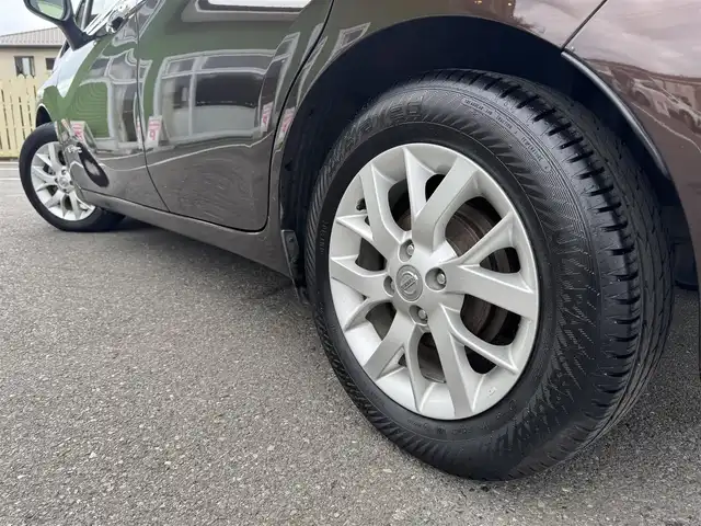 日産 ノート e－パワー メダリスト 千葉県 2017(平29)年 8.6万km インペリアルアンバーP 純正メモリー7インチナビ/・AM/FM/・CD/DVD/・バッグカメラ/・フルセグTV/LEDヘッドライト/・オートライト/純正フロアマット/純正AW/ドラレコ/ETC/保証書・取説