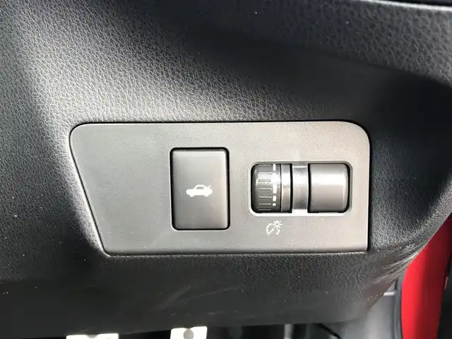 トヨタ ８６ GT 鳥取県 2019(平31)年 2.7万km ピュアレッド ６速ミッション/ワンオーナー/純正ナビ/フルセグ/DVD/CD/BT/バックカメラ・ETC/ＴＲＤエアロ/フロント/リア/サイド/LEDヘットライト/純正フォグライト/純正17インチアルミホイール/ロッソモデロマフラー/プッシュエンジンスタート/横滑り防止装置/スペアキーｘ１/フロアマット・ドアバイザー/保証書/取扱説明書/純正マフラー積込み