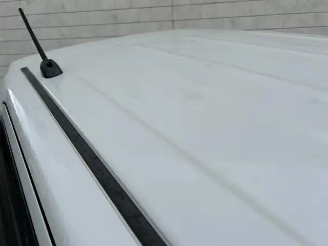 スズキ ワゴンＲ 20周年記念車 山形県 2013(平25)年 7.9万km パールホワイト 純正スマートフォン連携ナビ/USB/AUX/Bluetooth/4WD/禁煙車/衝突軽減ブレーキ/横滑り防止装置/D席シートヒーター/オートライト/ETC車載器/フロアマット/純正アルミホイール15インチ/純正バイザー