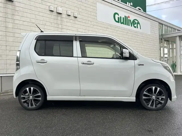 スズキ ワゴンＲ 20周年記念車 山形県 2013(平25)年 7.9万km パールホワイト 純正スマートフォン連携ナビ/USB/AUX/Bluetooth/4WD/禁煙車/衝突軽減ブレーキ/横滑り防止装置/D席シートヒーター/オートライト/ETC車載器/フロアマット/純正アルミホイール15インチ/純正バイザー