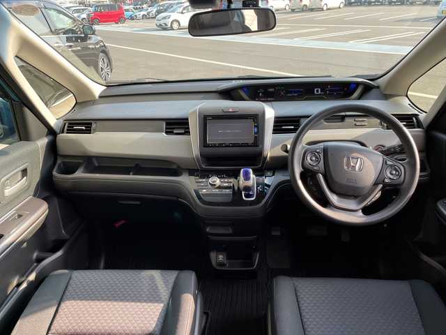 ホンダ フリード＋ ハイブリット G ホンダセンシング 愛知県 2017(平29)年 5.9万km ブルーホライゾンM ホンダセンシング/純正ナビ/両側パワースライドドア/レーダークルーズコントロール/純正アルミホイール/LEDヘッドライト/ドライブレコーダー/ステアリングスイッチ/スマートキー/プッシュスタート