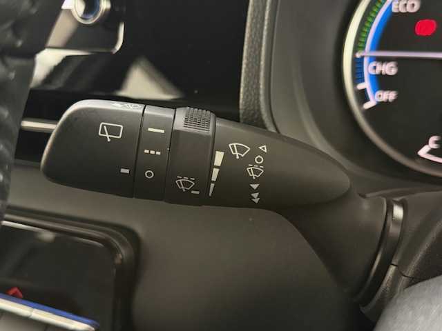 トヨタ ヴォクシー ハイブリッド S－G 大阪府 2022(令4)年 1.5万km ホワイトパールクリスタルシャイン /禁煙ワンオーナー//衝突被害軽減システム//純正ディスプレイオーディオ//AM/FM/Bluetooth/USB//レーダークルーズコントロール//両側パワースライドドア//バックカメラ//コーナーセンサー//ETC2.0//ドライブレコーダー//純正16インチアルミホイール//スマートキー//スペアキー1本
