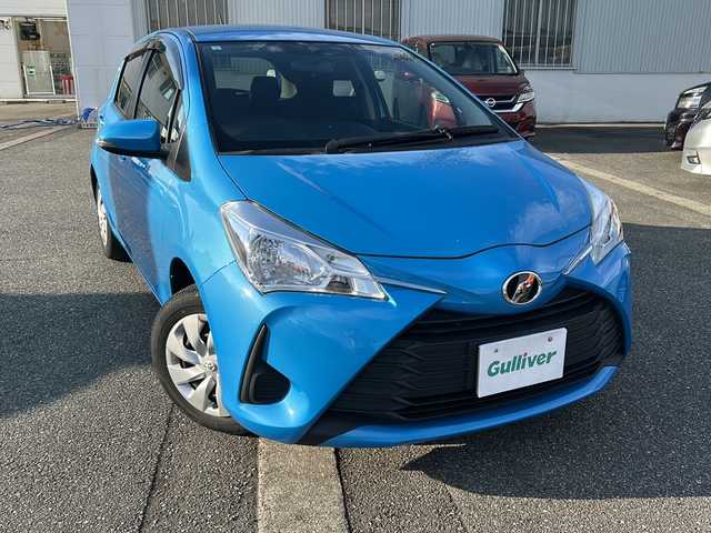 トヨタ ヴィッツ F 富山県 2017(平29)年 3.5万km クリアブルークリスタルシャイン ワンオーナー/純正メモリーナビ(NSCD-W66)/CD/BT/デジタルTV/ヘッドライトレベライザー/電動格納ウィンカーミラー/ビルトインETC/純正15インチAW/純正フロアマット/ドアバイザー/保証書・取説/スペアキー/社外AWスタッドレス車載(165/70R14 6mm)