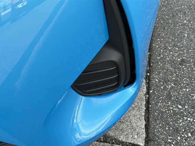 トヨタ ヴィッツ F 富山県 2017(平29)年 3.5万km クリアブルークリスタルシャイン ワンオーナー/純正メモリーナビ(NSCD-W66)/CD/BT/デジタルTV/ヘッドライトレベライザー/電動格納ウィンカーミラー/ビルトインETC/純正15インチAW/純正フロアマット/ドアバイザー/保証書・取説/スペアキー/社外AWスタッドレス車載(165/70R14 6mm)