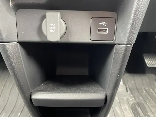 ホンダ ステップワゴン 福岡県 2022(令4)年 1.9万km スーパープラチナグレーメタリック プッシュスタートボタン/スマートキー/クルーズコントロール/純正ナビ/Bluetoothオーディオ/全方位カメラ/フルセグTV/ETC/前方ドライブレコーダー/両側パワースライドドア/純正アルミホイール/SOSコール