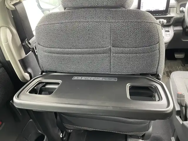 ホンダ ステップワゴン 福岡県 2022(令4)年 1.9万km スーパープラチナグレーメタリック プッシュスタートボタン/スマートキー/クルーズコントロール/純正ナビ/Bluetoothオーディオ/全方位カメラ/フルセグTV/ETC/前方ドライブレコーダー/両側パワースライドドア/純正アルミホイール/SOSコール