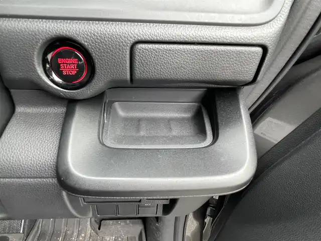 ホンダ ステップワゴン 福岡県 2022(令4)年 1.9万km スーパープラチナグレーメタリック プッシュスタートボタン/スマートキー/クルーズコントロール/純正ナビ/Bluetoothオーディオ/全方位カメラ/フルセグTV/ETC/前方ドライブレコーダー/両側パワースライドドア/純正アルミホイール/SOSコール
