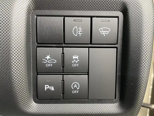 トヨタ ライズ Z 宮城県 2023(令5)年 4.9万km ナチュラルベージュマイカM ４ＷＤターボ　/純正９型ディスプレイ　/バックモニター　/アダプティブクルーズコントロール/衝突軽減ブレーキ　/レーンキープアシスト　/オートハイビーム　/クリアランスソナー　/ウインドシールドデアイサー　/シートヒーター　/USB/HDMI入力端子/電動パーキングブレーキ/オートホールド/LEDヘッドランプ/フォグランプ/シーケンシャルターンランプ/純正17インチAW/レザー調シートカバー/禁煙車