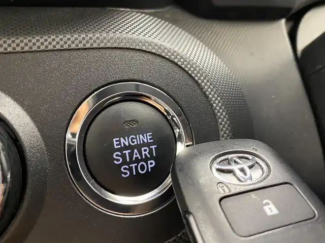 トヨタ ライズ Z 宮城県 2023(令5)年 4.9万km ナチュラルベージュマイカM ４ＷＤターボ　/純正９型ディスプレイ　/バックモニター　/アダプティブクルーズコントロール/衝突軽減ブレーキ　/レーンキープアシスト　/オートハイビーム　/クリアランスソナー　/ウインドシールドデアイサー　/シートヒーター　/USB/HDMI入力端子/電動パーキングブレーキ/オートホールド/LEDヘッドランプ/フォグランプ/シーケンシャルターンランプ/純正17インチAW/レザー調シートカバー/禁煙車